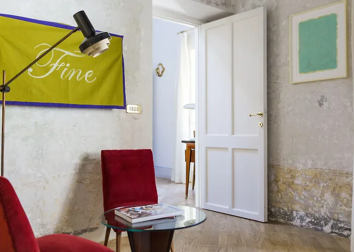 G-rough, Rome, A Member Of Design Konukevi Roma